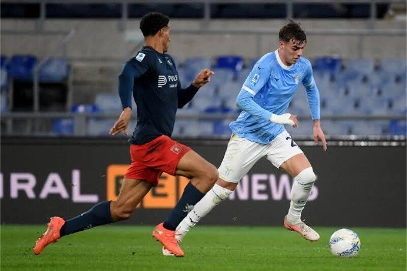 Lazio có nguy cơ thua kèo Genoa