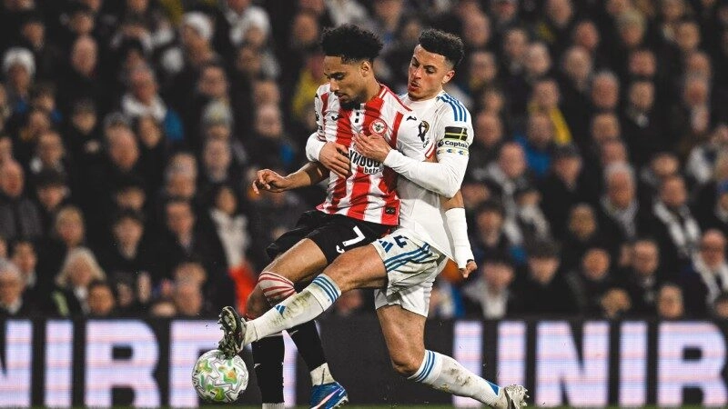 Leeds quyết tâm đánh bại Brentford