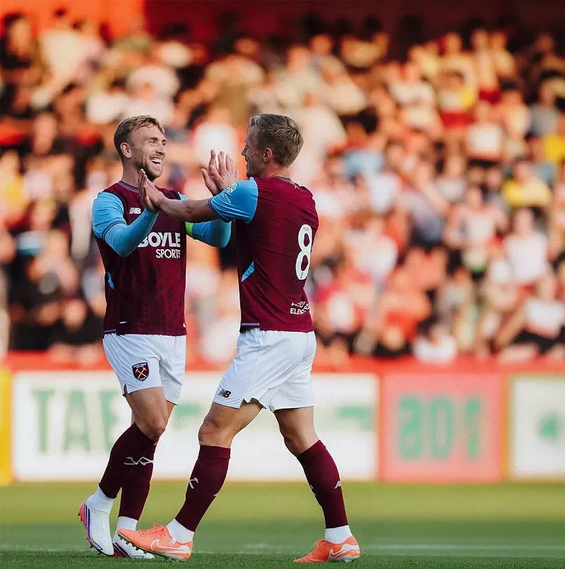 Lực lượng của West Ham vs Portsmouth đầy đủ đội hình